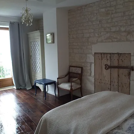 The Courtyard En Charente Charmant Avec Piscine Et Wifi Parfait En Famille Ou En Couple Hotel