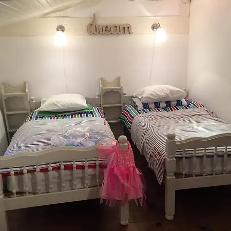 Holiday home The Courtyard En Charente Charmant Avec Piscine Et Wifi Parfait En Famille Ou En Couple Rouillac (Charente)