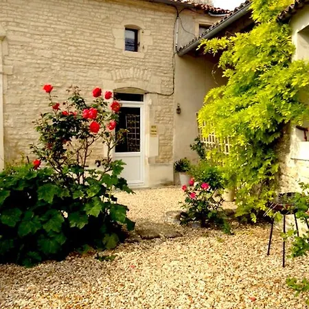 The Courtyard En Charente Charmant Avec Piscine Et Wifi Parfait En Famille Ou En Couple 4* Rouillac (Charente)