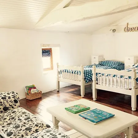 The Courtyard En Charente Charmant Avec Piscine Et Wifi Parfait En Famille Ou En Couple