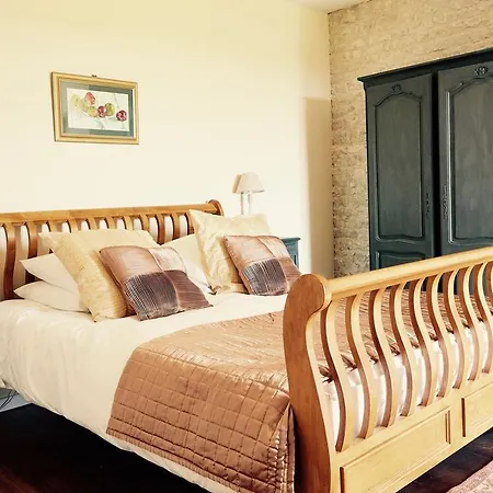 The Courtyard En Charente Charmant Avec Piscine Et Wifi Parfait En Famille Ou En Couple