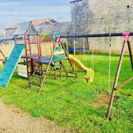 The Courtyard En Charente Charmant Avec Piscine Et Wifi Parfait En Famille Ou En Couple 4* Rouillac (Charente)