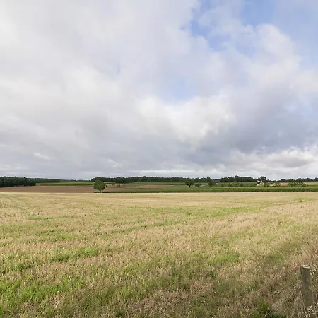 The Courtyard En Charente Charmant Avec Piscine Et Wifi Parfait En Famille Ou En Couple
