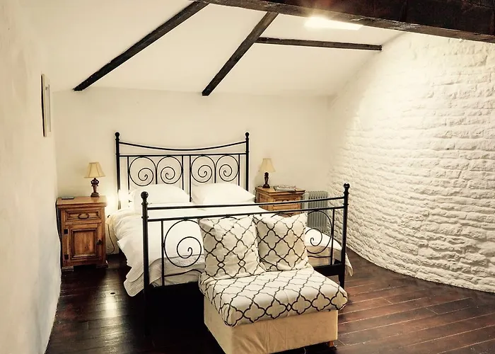 Hotel The Courtyard En Charente Charmant Avec Piscine Et Wifi Parfait En Famille Ou En Couple Rouillac (Charente)